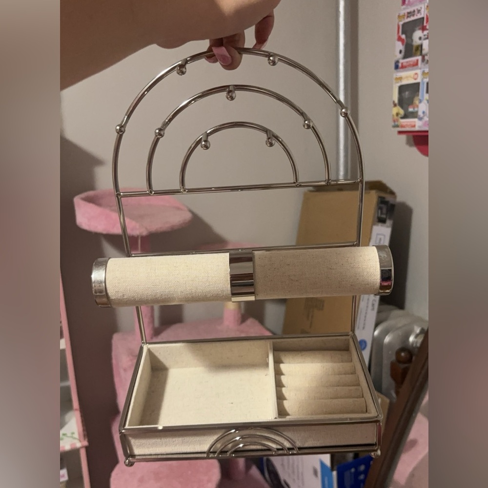 Jewelry stand